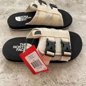 NWT NorthFace SlipOns size 7